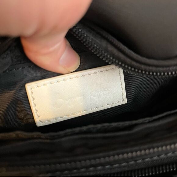 Bagging Rights Sling it Fanny Pack - Picture 2 of 4